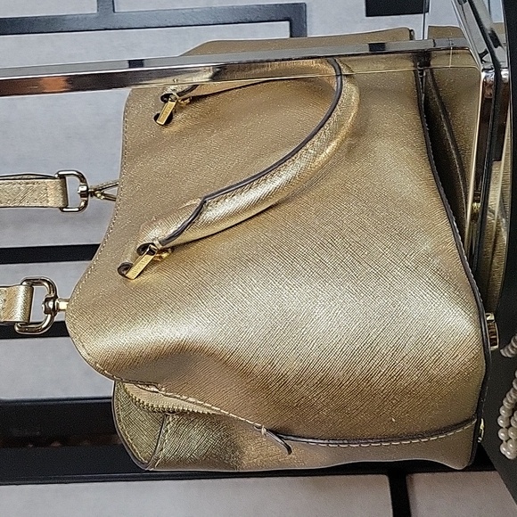 Michael Kors Metallic Golden Savannah Small Satchel with 🆕️MK Dust Bag - Picture 8 of 17